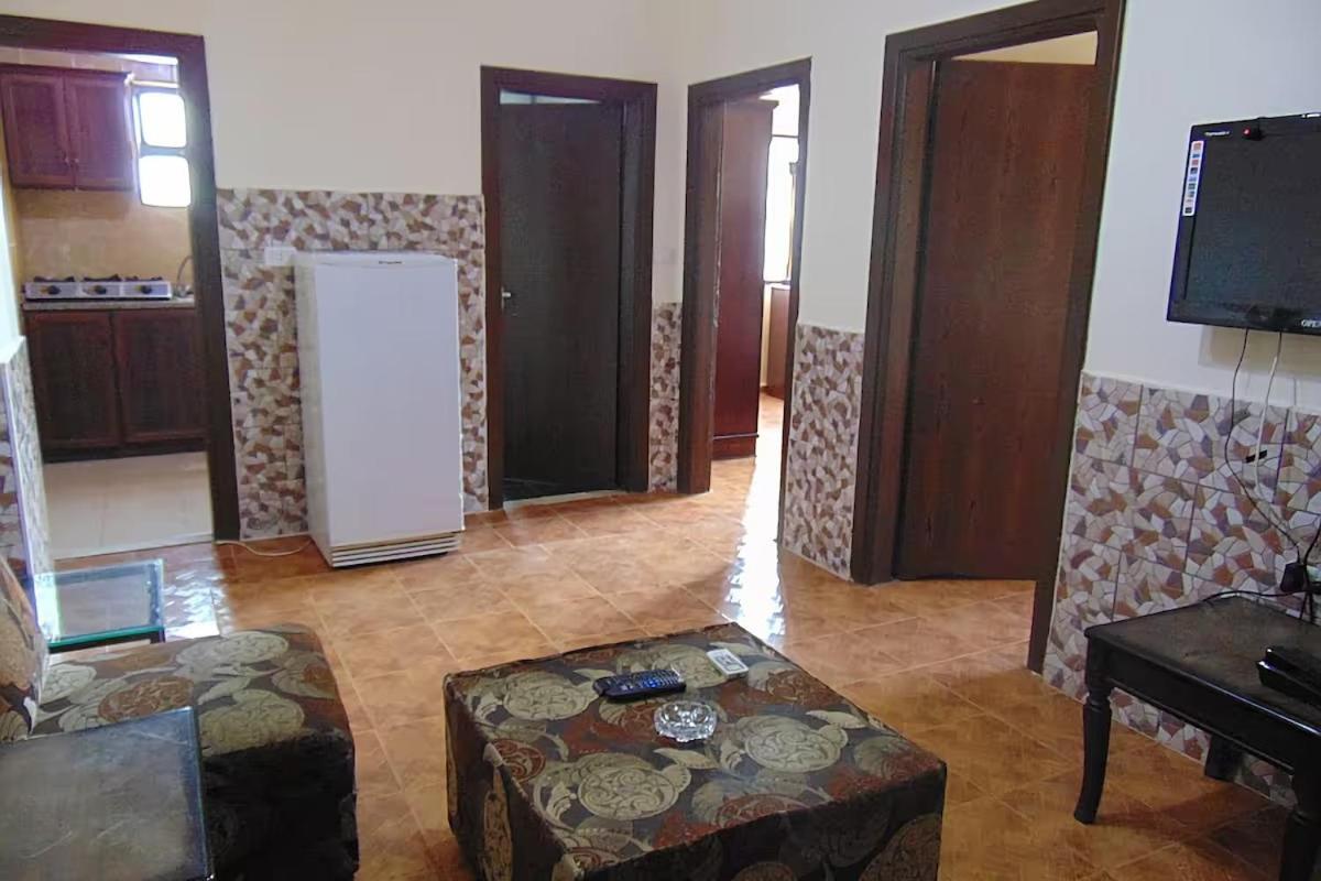 Al-Nujoom Hotel Suites Amã Exterior foto